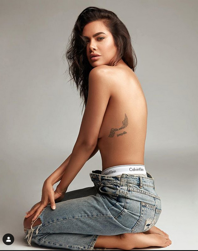 Esha Gupta Instagram Pics